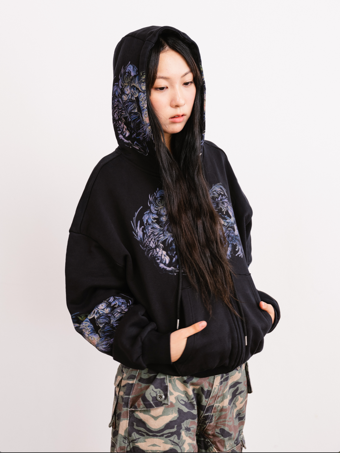 Y004025 Friends Hoodie